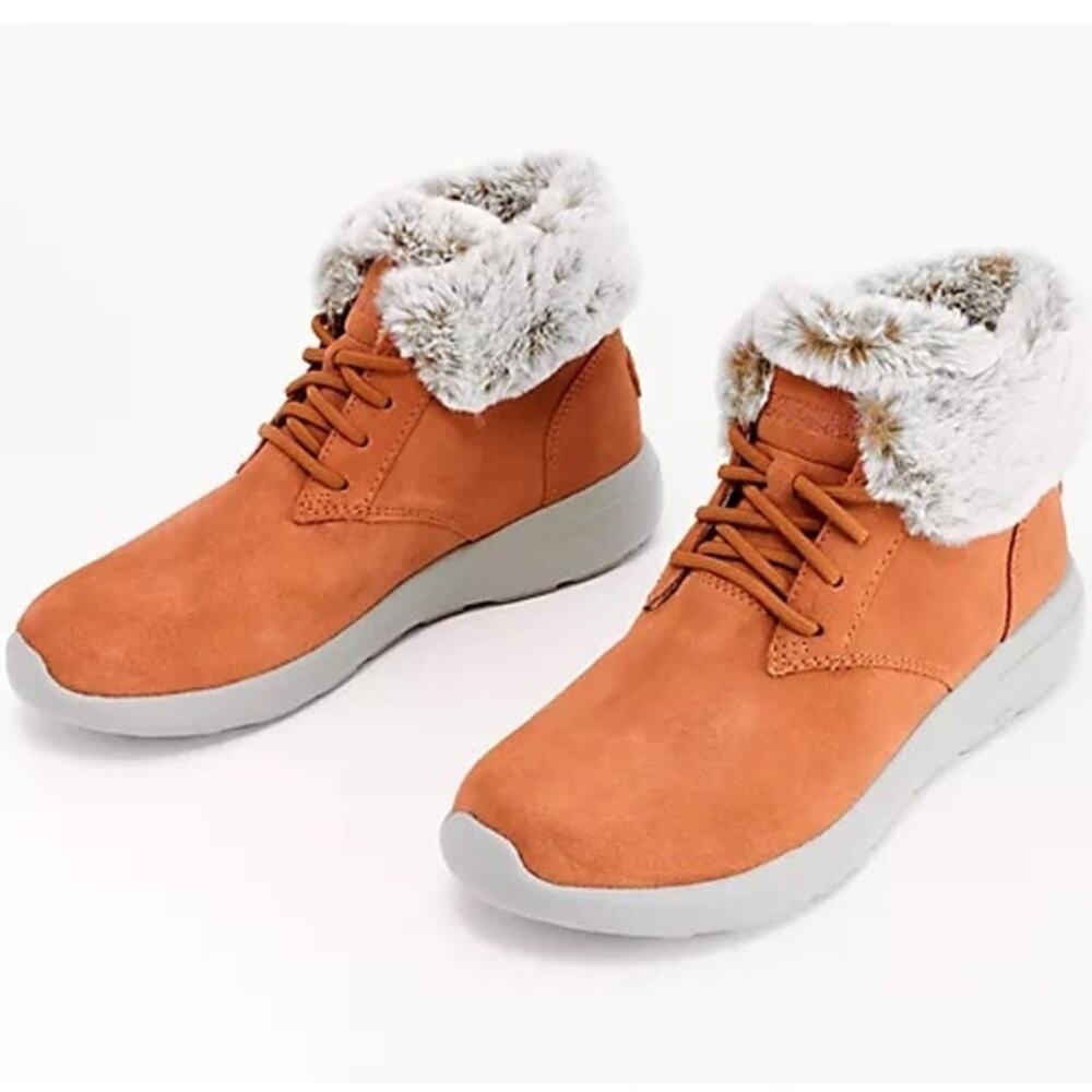 Skechers Women's Winter Wishes On-the-GO City 2 Suede Ankle Boots Size 8 Wide